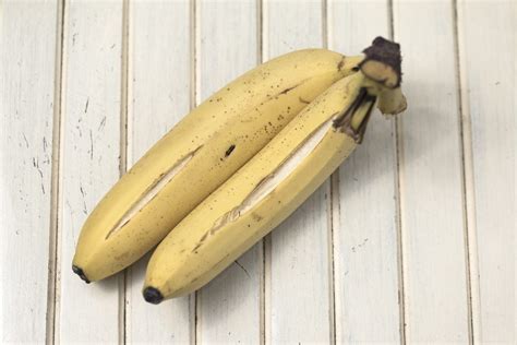 How to Fix a Crack in Glass: Why Bananas Might Be the Secret Ingredient